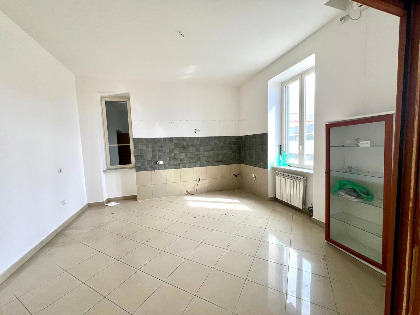 Quadrilocale in affitto a Pozzuoli