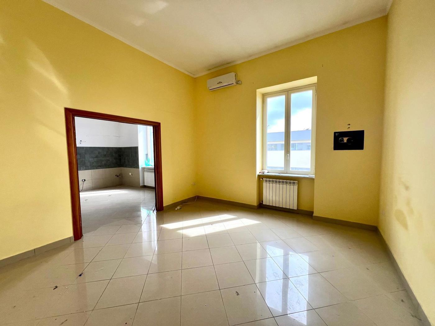 Quadrilocale in affitto a Pozzuoli