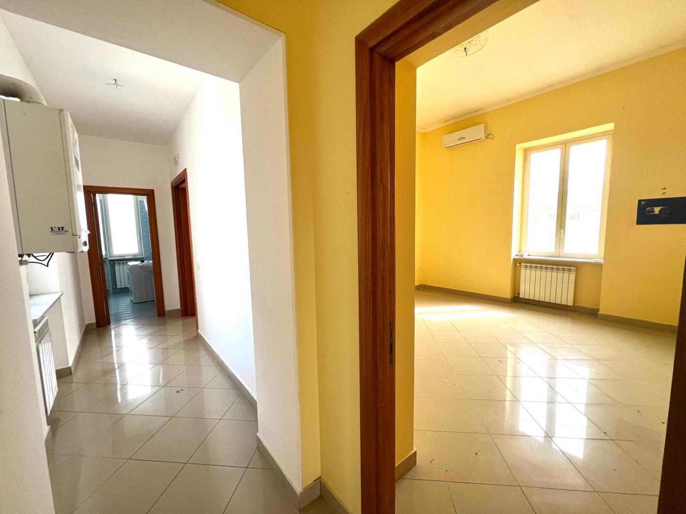 Quadrilocale in affitto a Pozzuoli