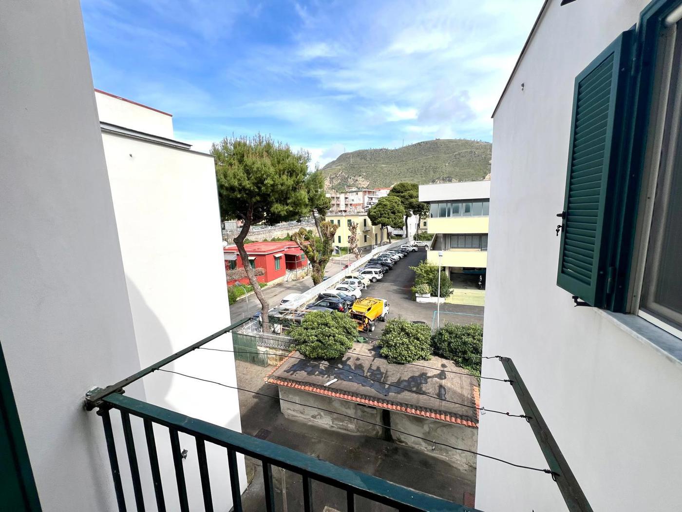 Quadrilocale in affitto a Pozzuoli