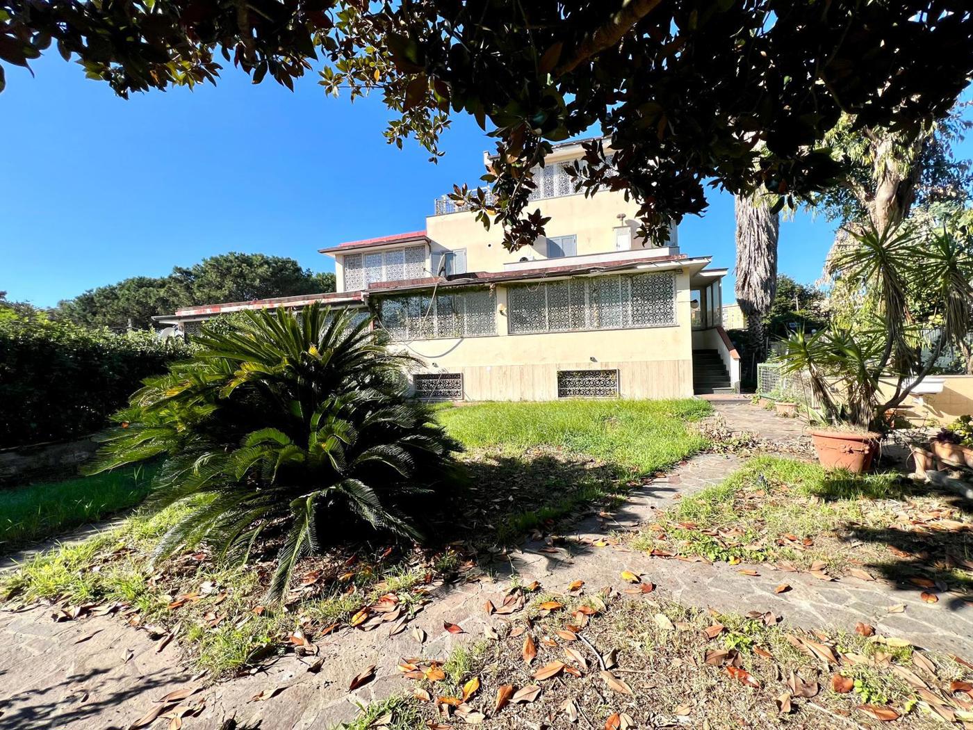 Appartamento con giardino a Pozzuoli