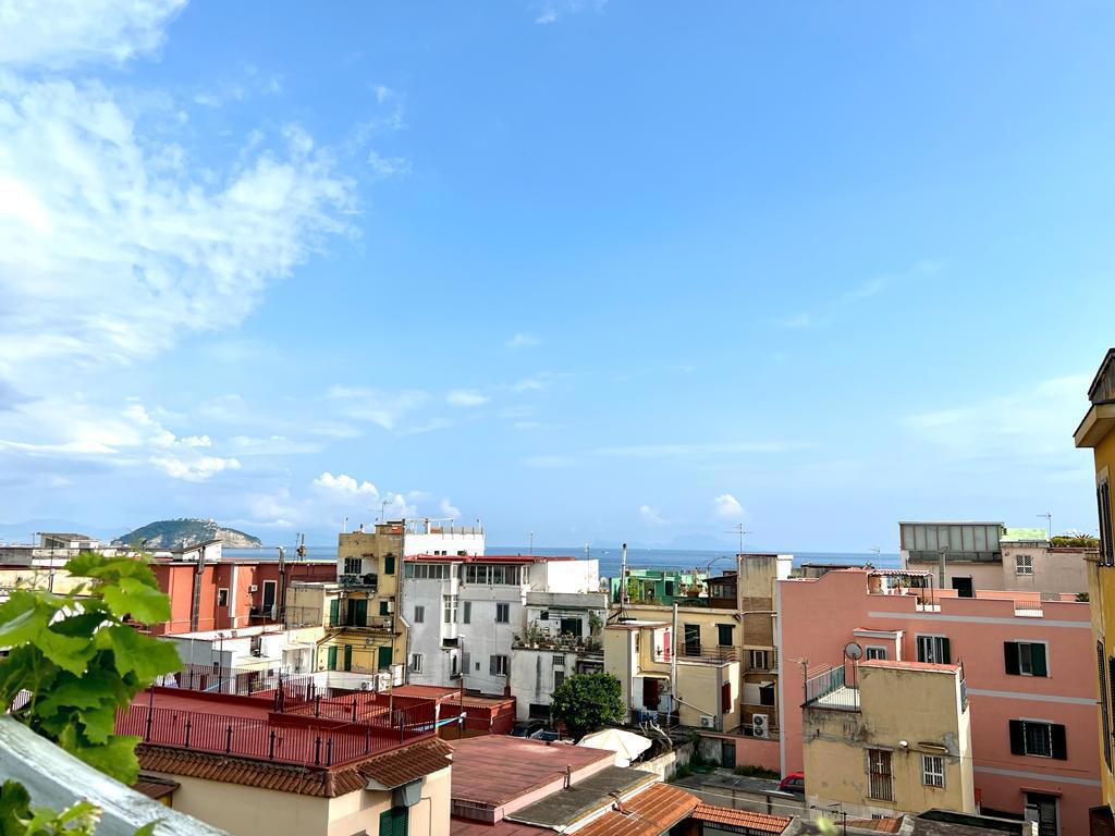 Casa indipendente vista mare a Pozzuoli