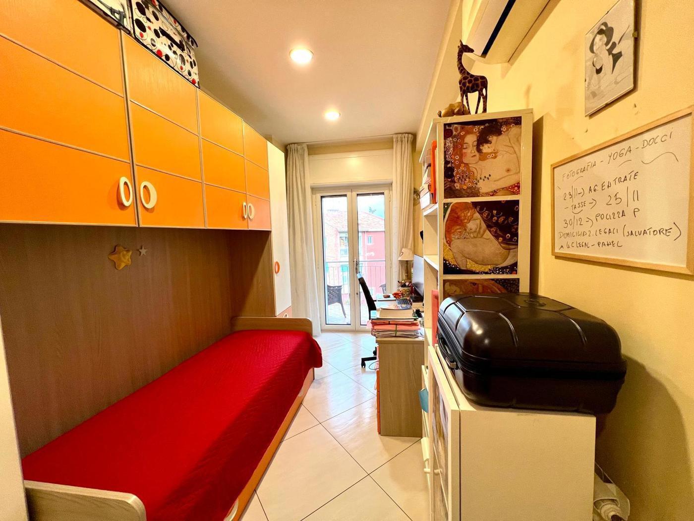 Trilocale in vendita a Napoli