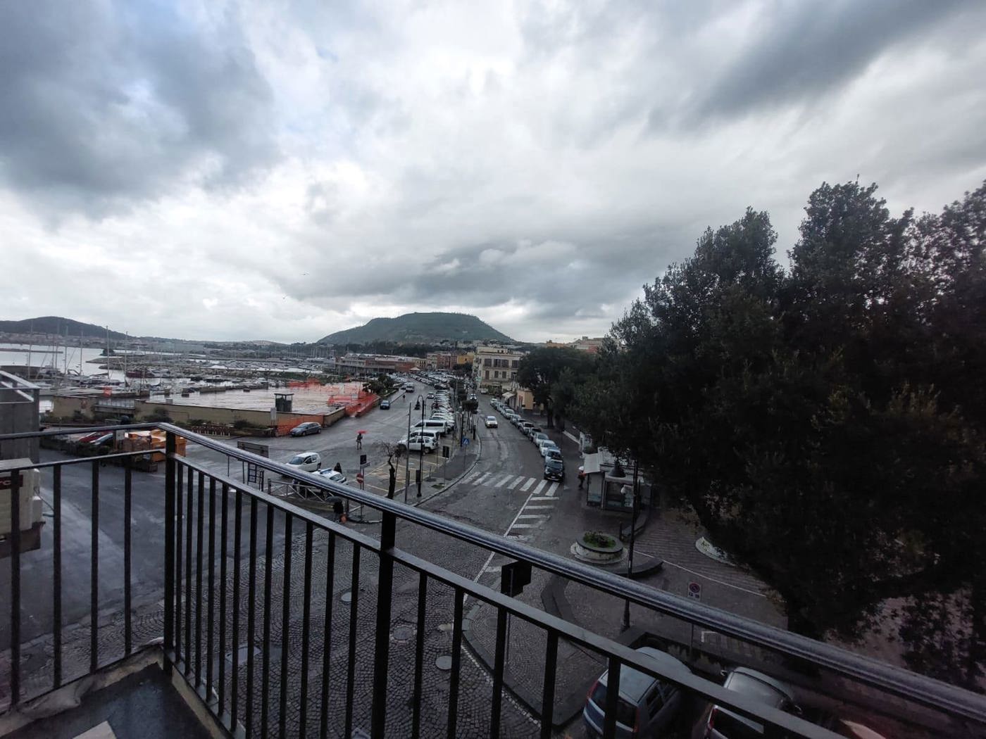 Bilocale arredato in affitto a Pozzuoli