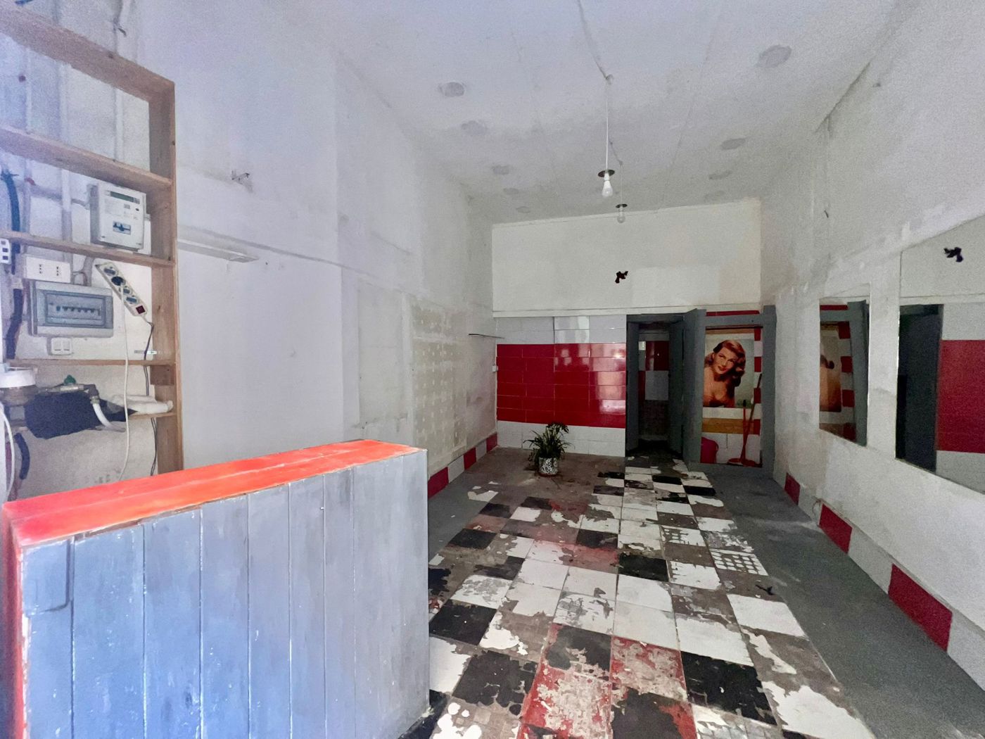 Negozio in affitto a Napoli