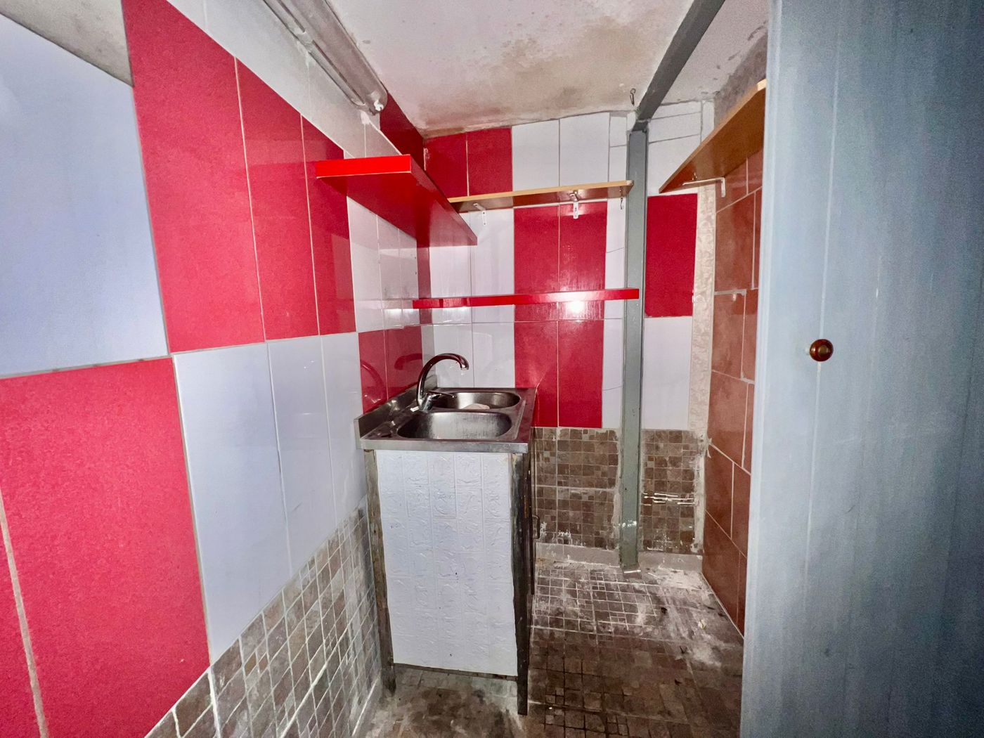 Negozio in affitto a Napoli