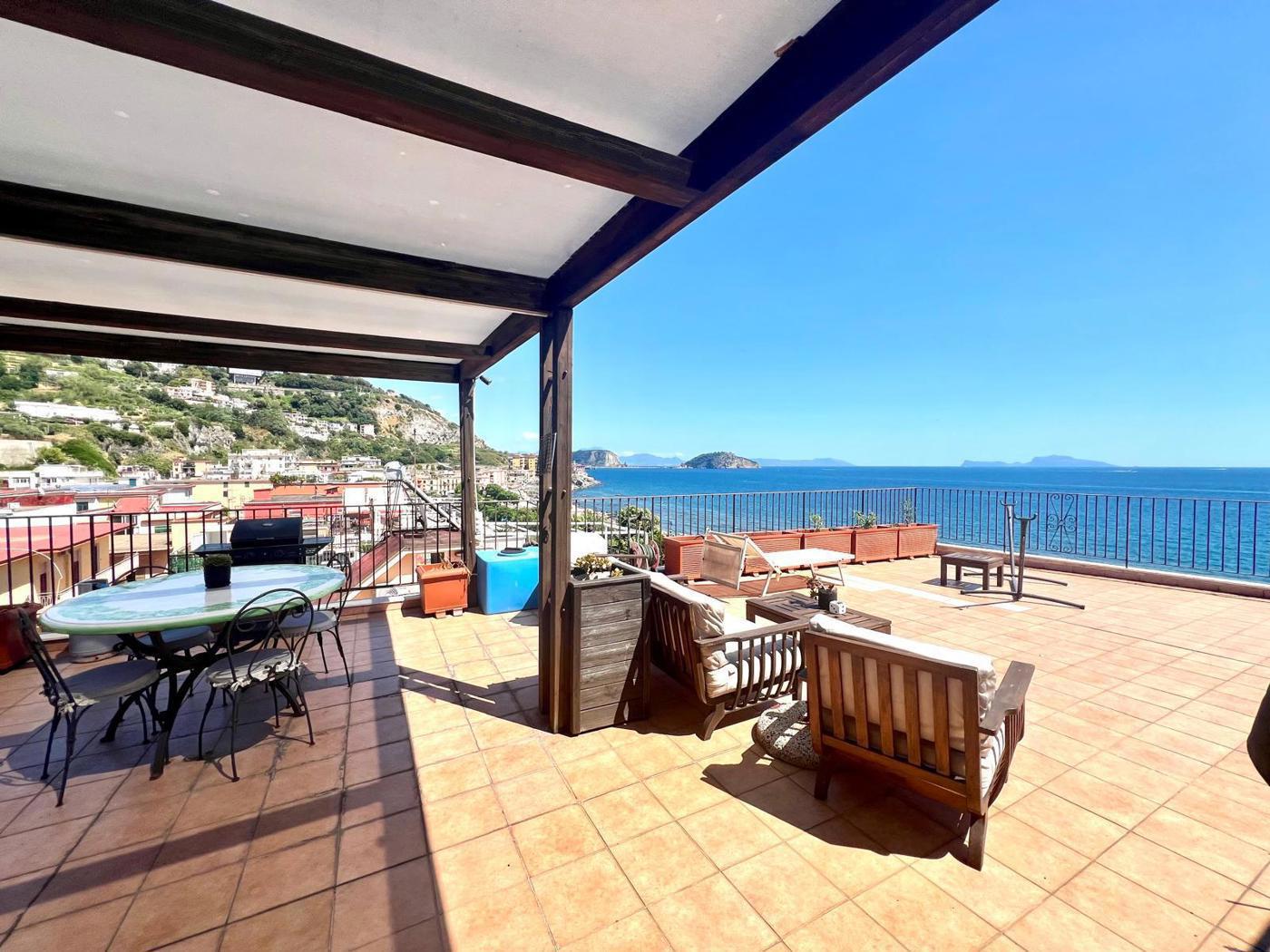 Trilocale in vendita a Pozzuoli