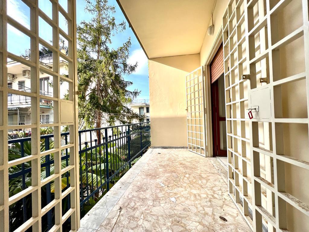 Bilocale in affitto a Pozzuoli