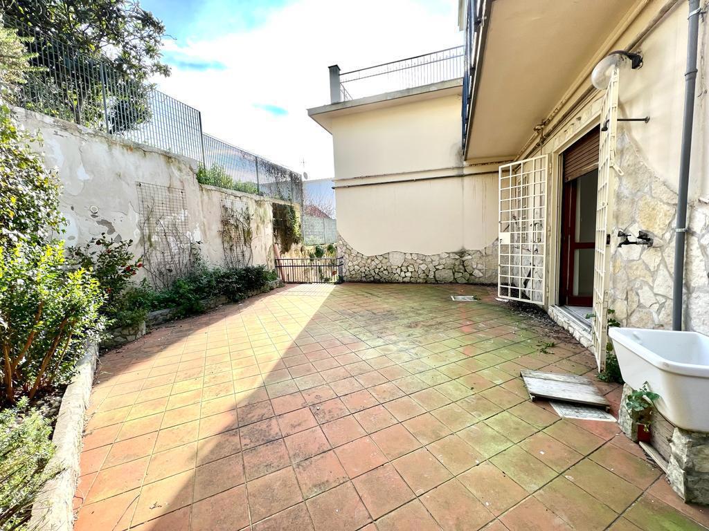 Bilocale in affitto a Pozzuoli