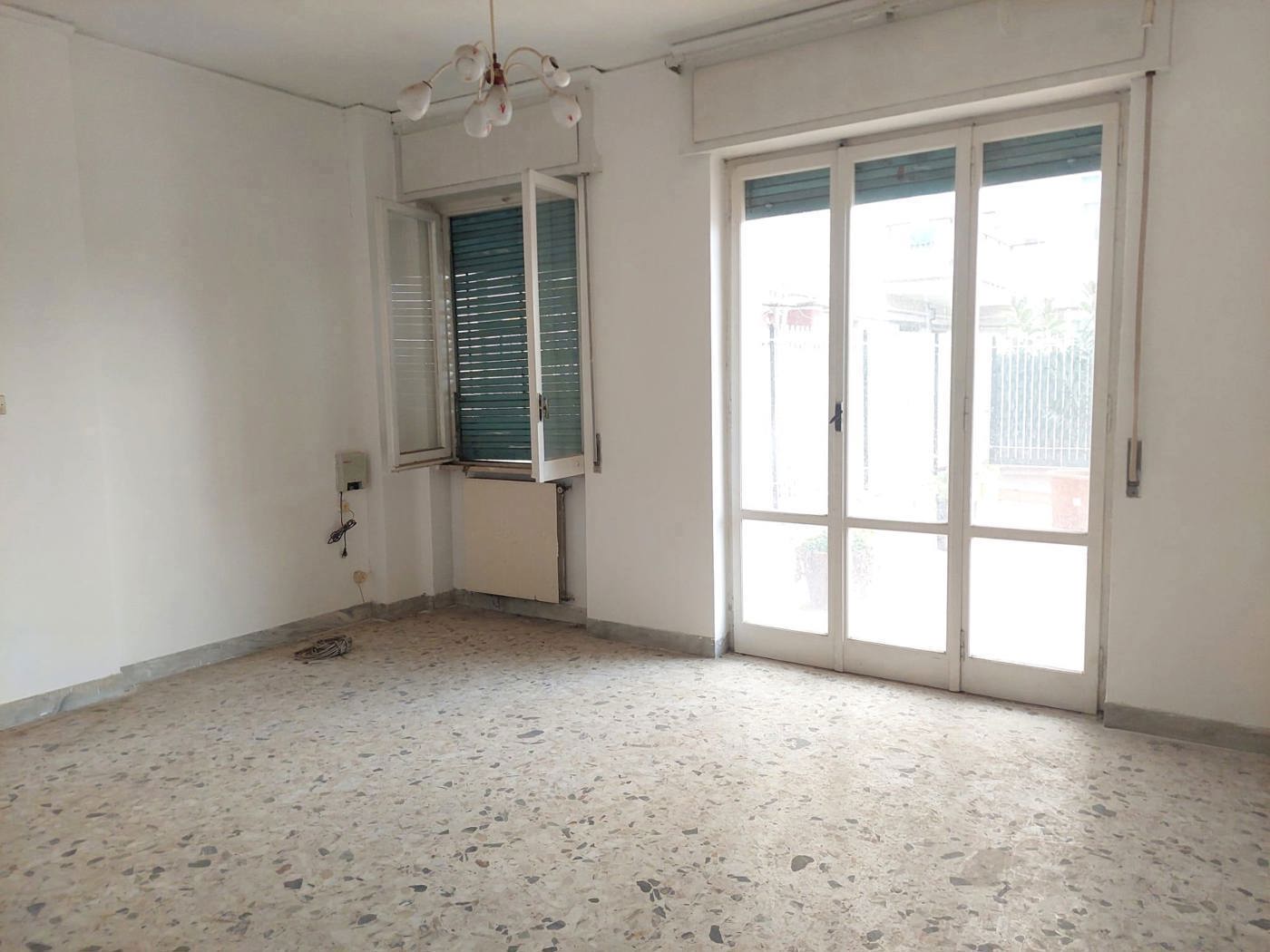 Quadrilocale da ristrutturare a Napoli