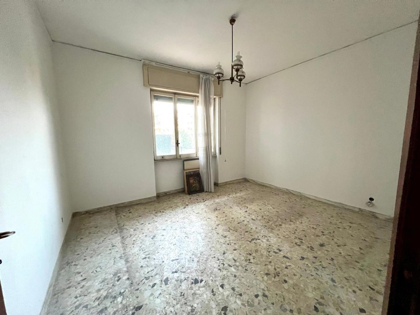 Quadrilocale da ristrutturare a Napoli