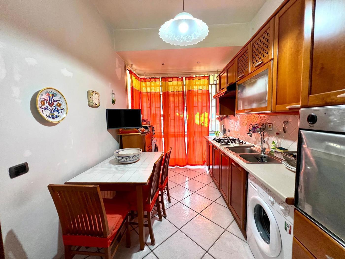 Quadrilocale in vendita a Napoli