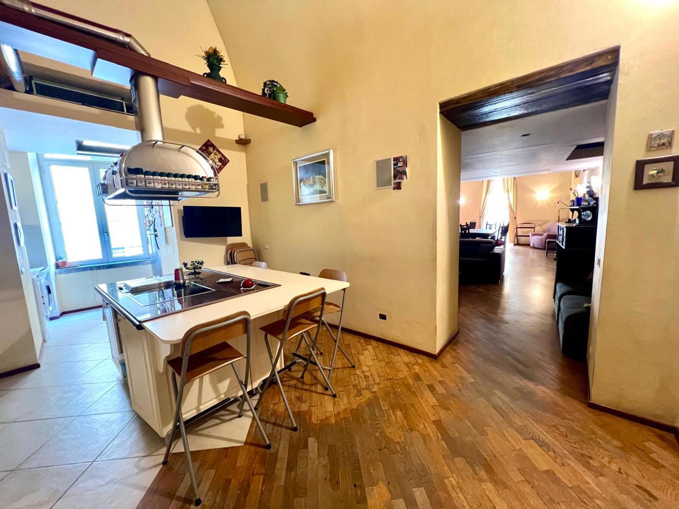 Appartamento in vendita a Napoli