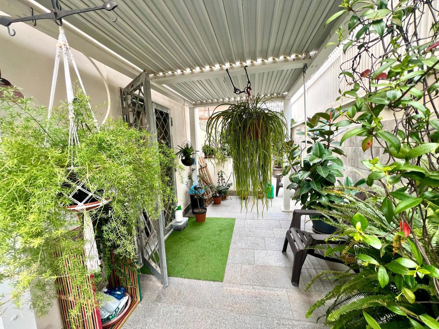 Trilocale con giardino a Pozzuoli