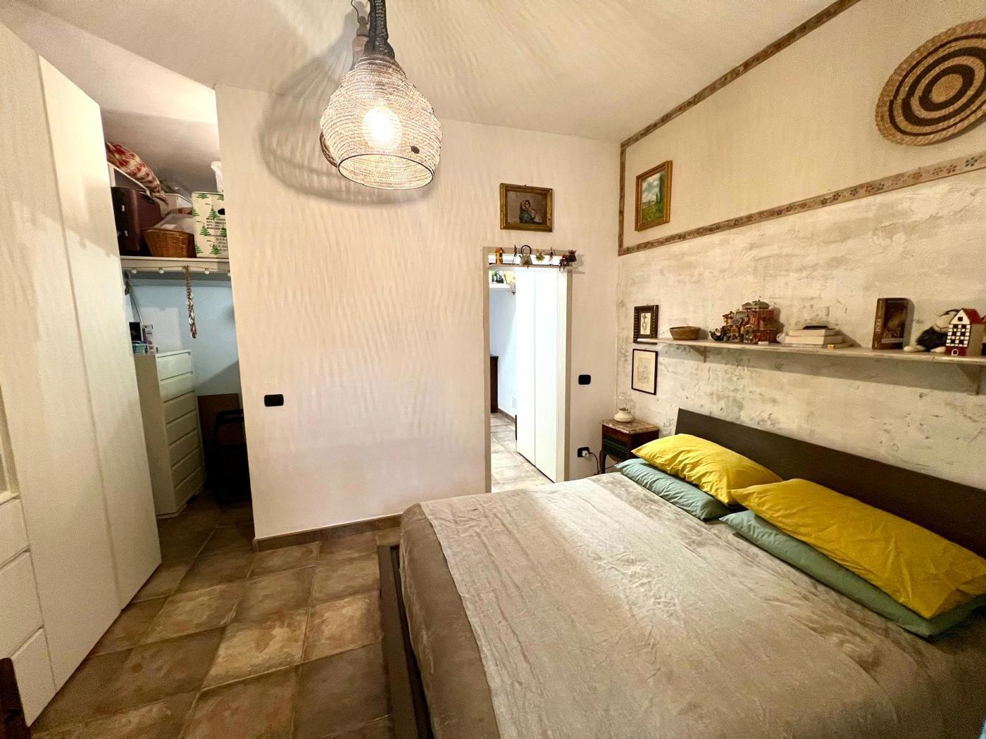 Trilocale con giardino a Pozzuoli