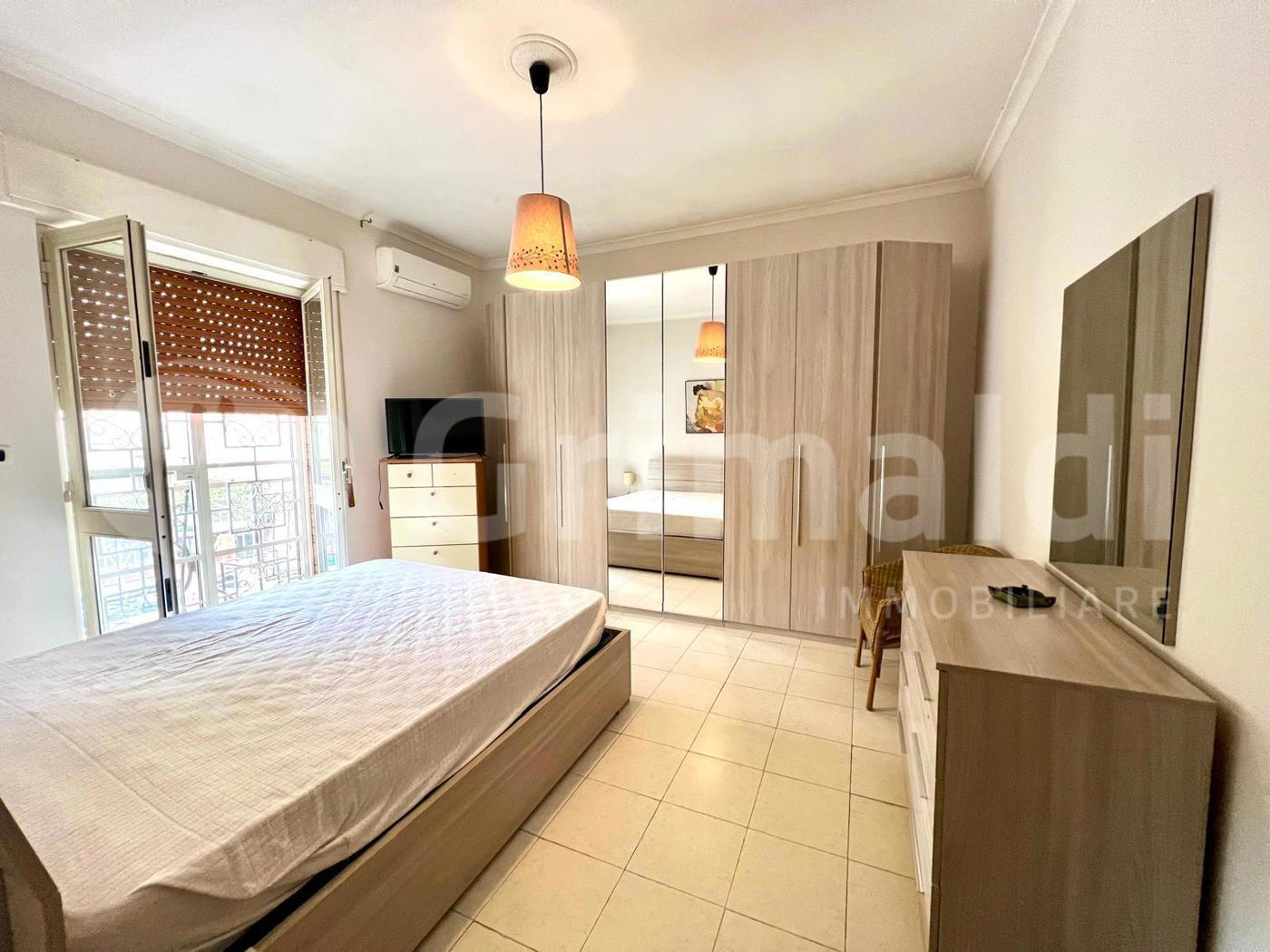 Quadrilocale arredato in affitto a Pozzuoli