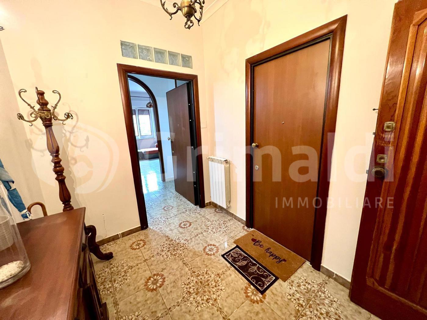 Quadrilocale arredato in affitto a Pozzuoli