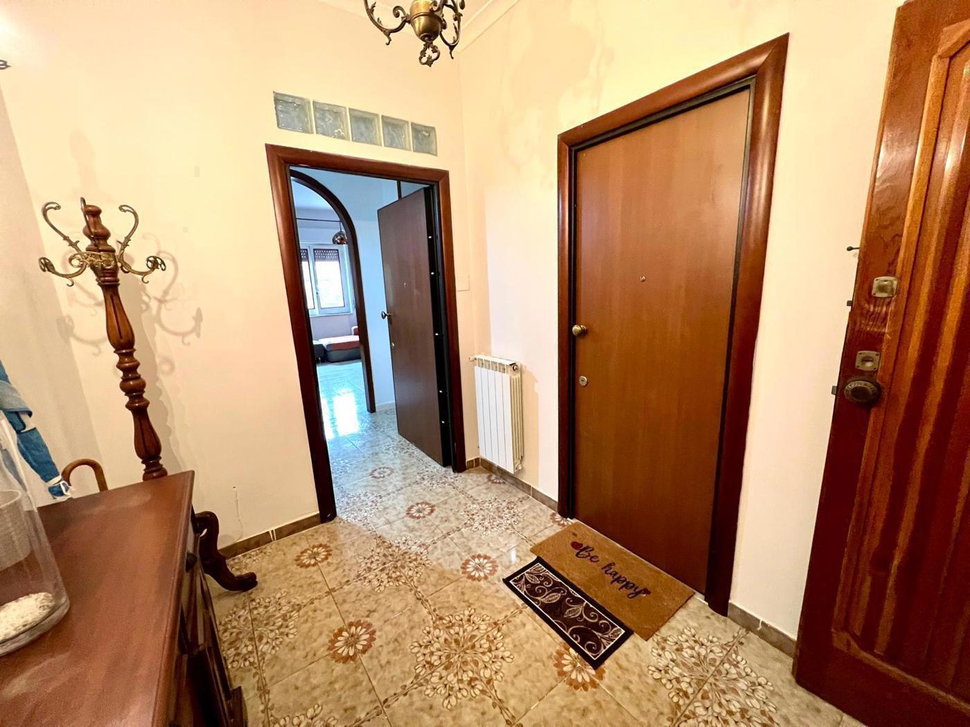 Quadrilocale arredato in affitto a Pozzuoli