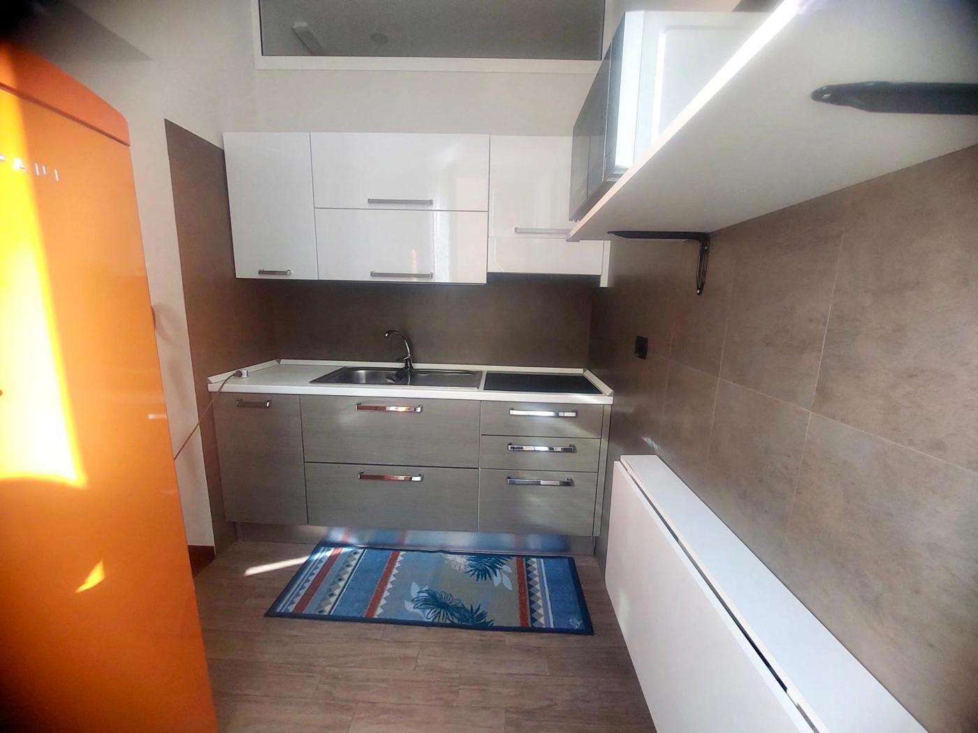 Bilocale arredato in affitto a Pozzuoli