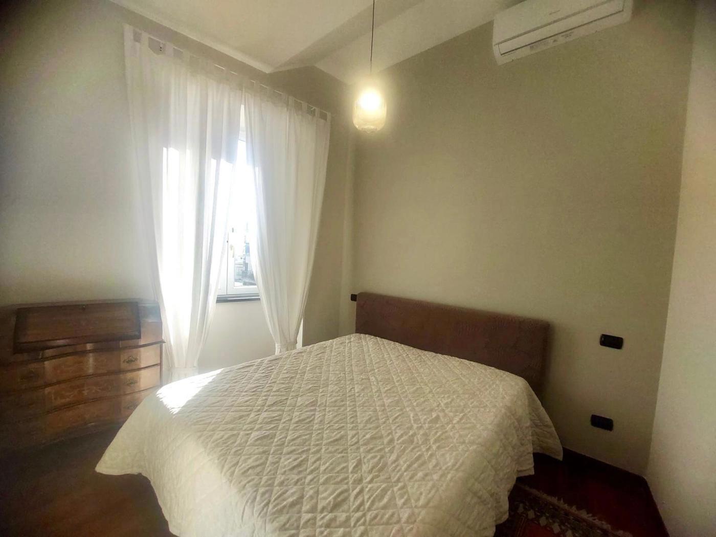 Bilocale arredato in affitto a Pozzuoli