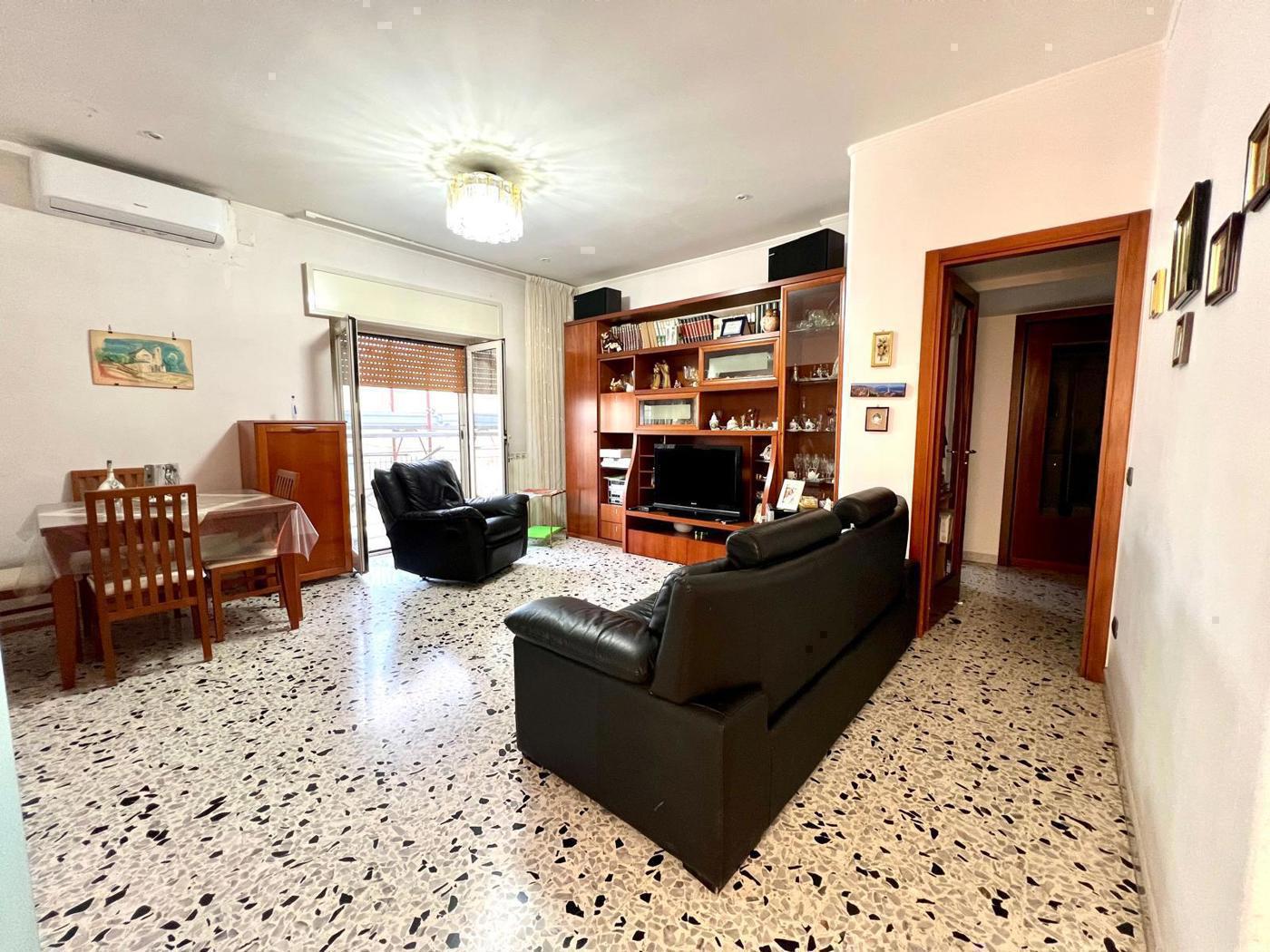 Quadrilocale in vendita a Napoli