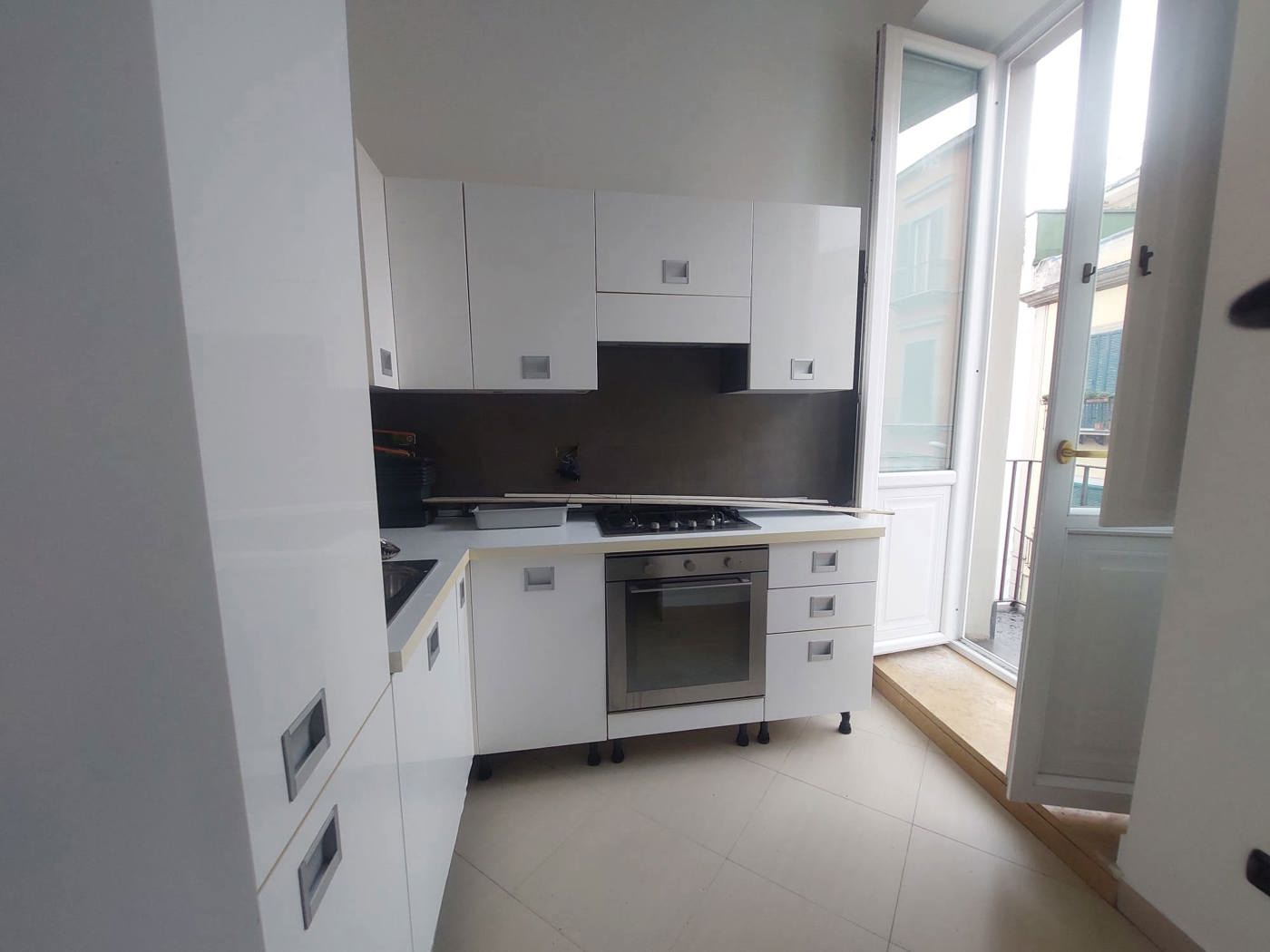 Trilocale arredato in affitto a Pozzuoli