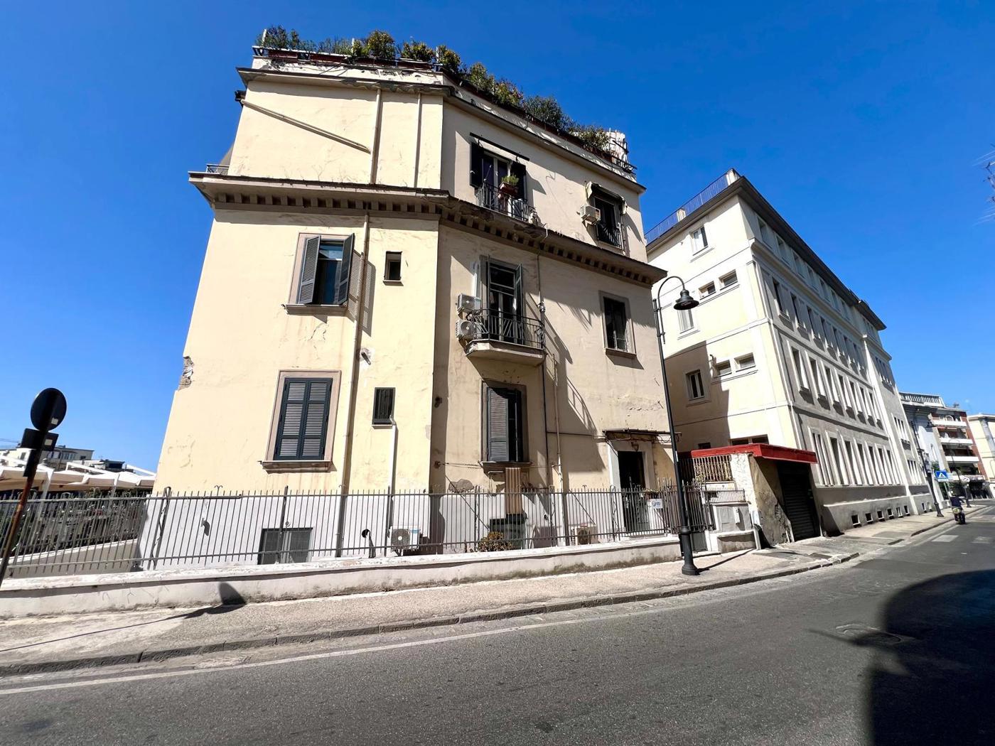Trilocale in vendita a Pozzuoli