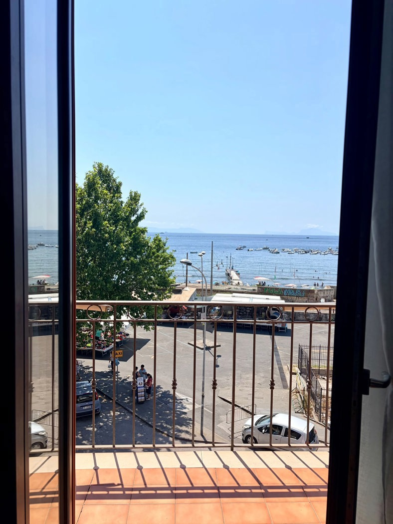 Quadrilocale in affitto a Pozzuoli