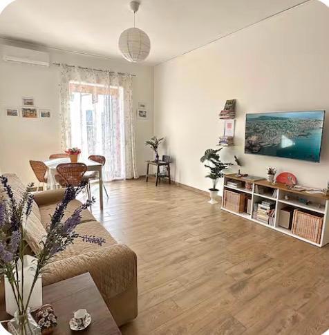 Trilocale in affitto a Napoli