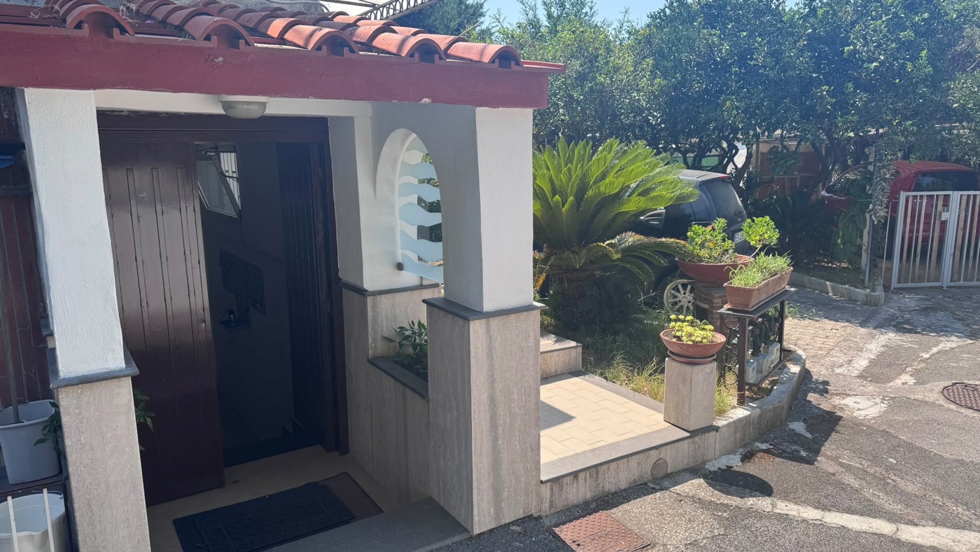 Villa in affitto a Pozzuoli