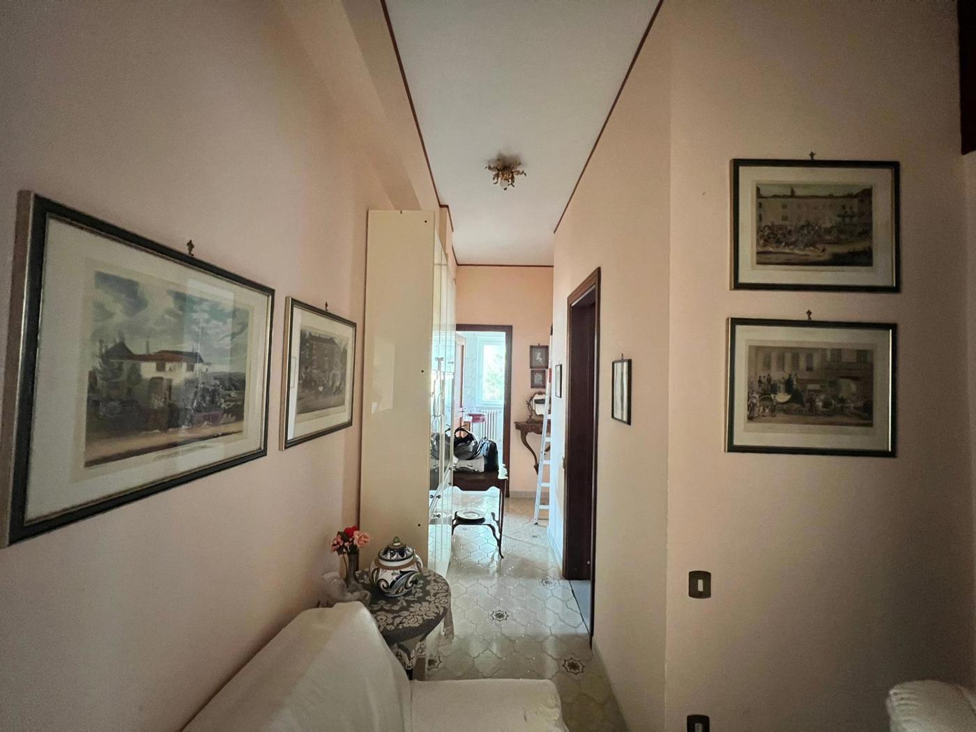 Trilocale in affitto a Napoli