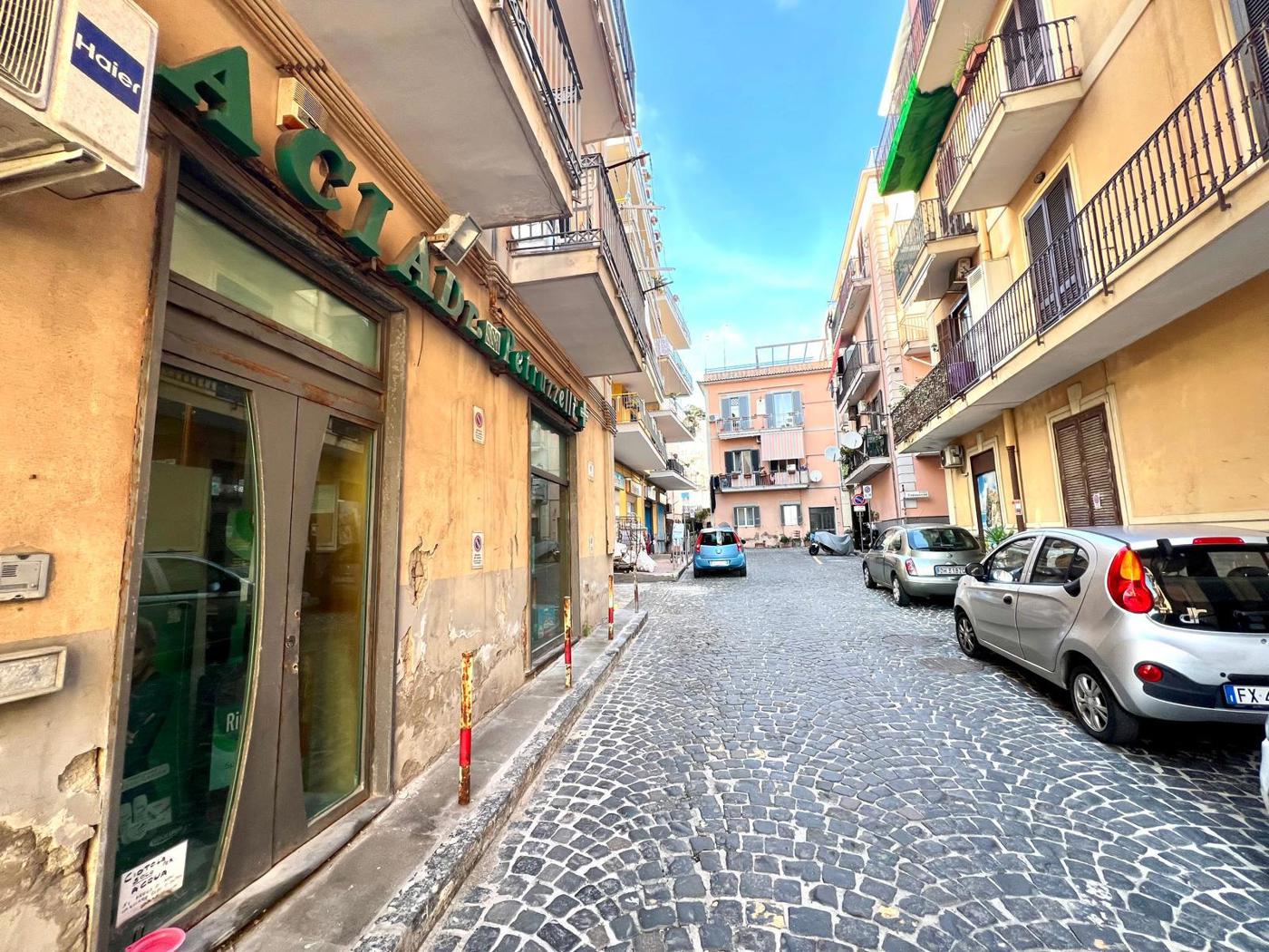 Trilocale in affitto a Pozzuoli