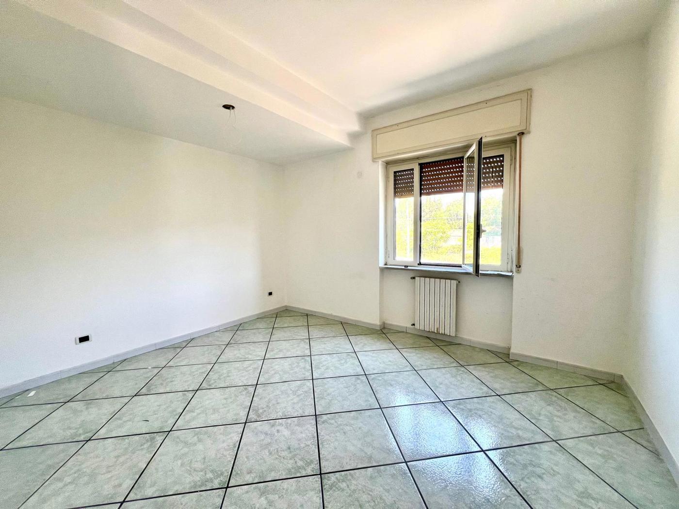 Trilocale in affitto a Pozzuoli
