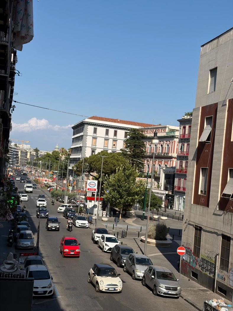 Bilocale arredato in affitto a Napoli