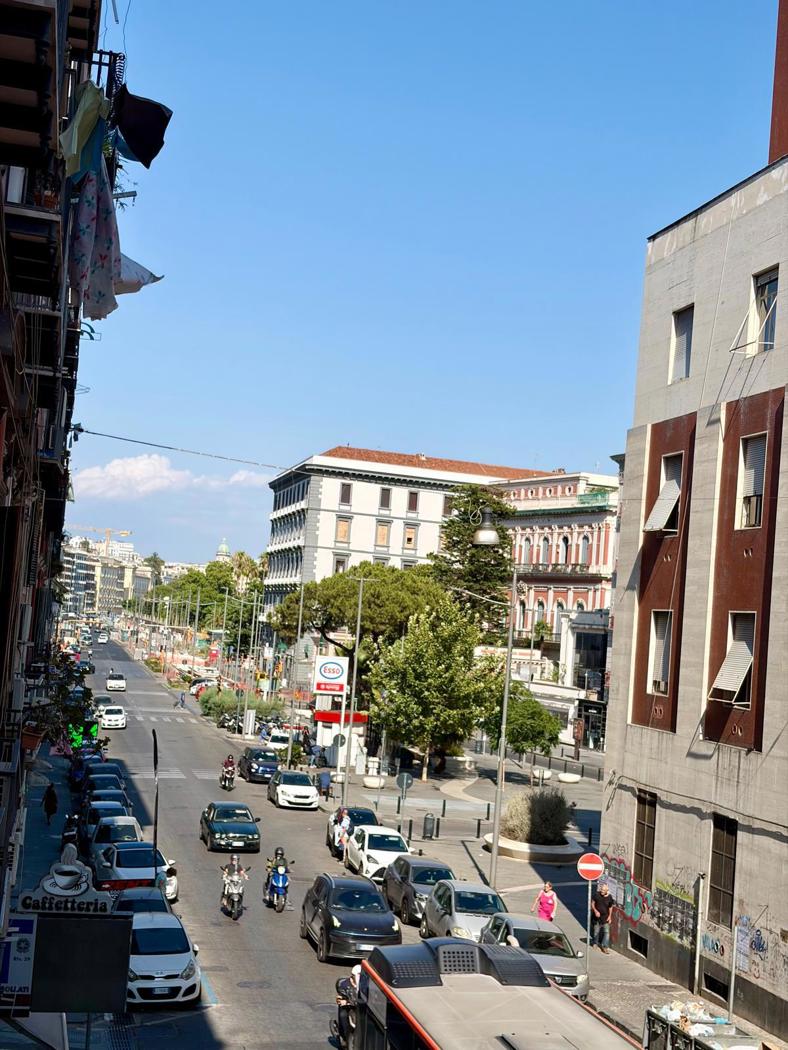 Bilocale arredato in affitto a Napoli