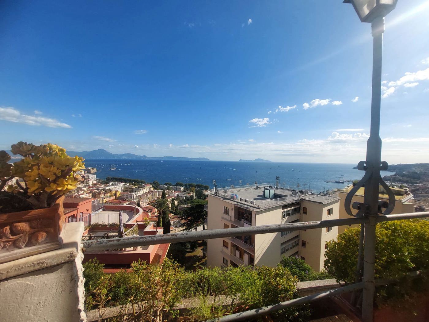 Appartamento in affitto a Napoli