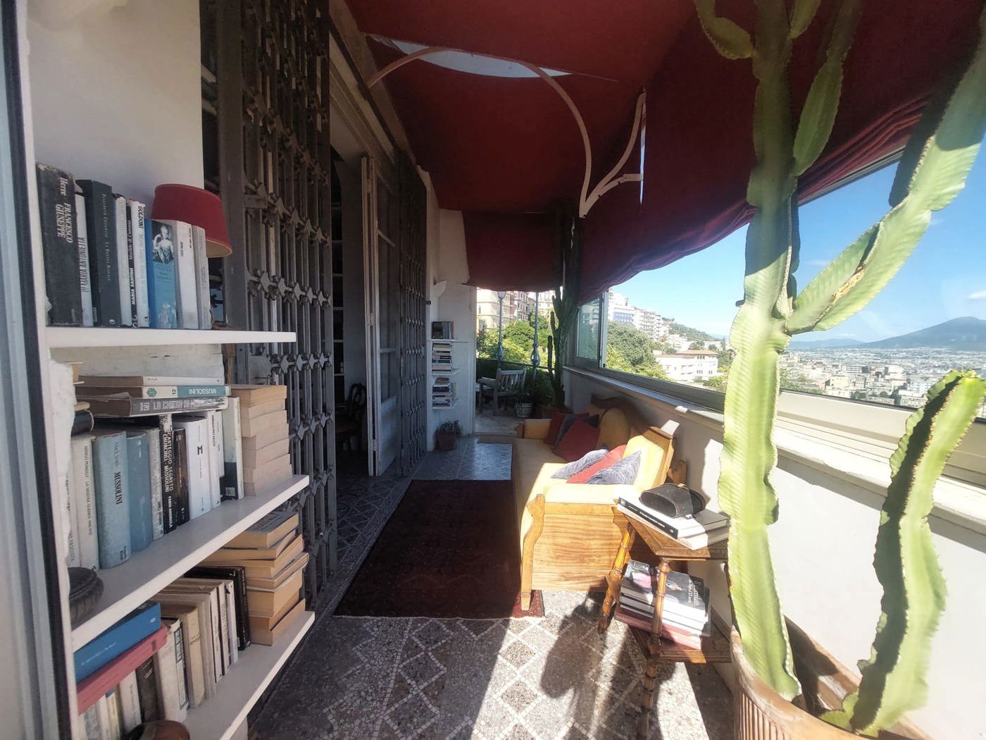 Appartamento in affitto a Napoli