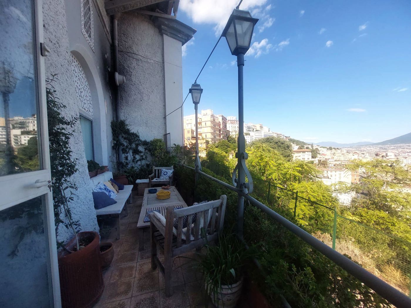 Appartamento in affitto a Napoli