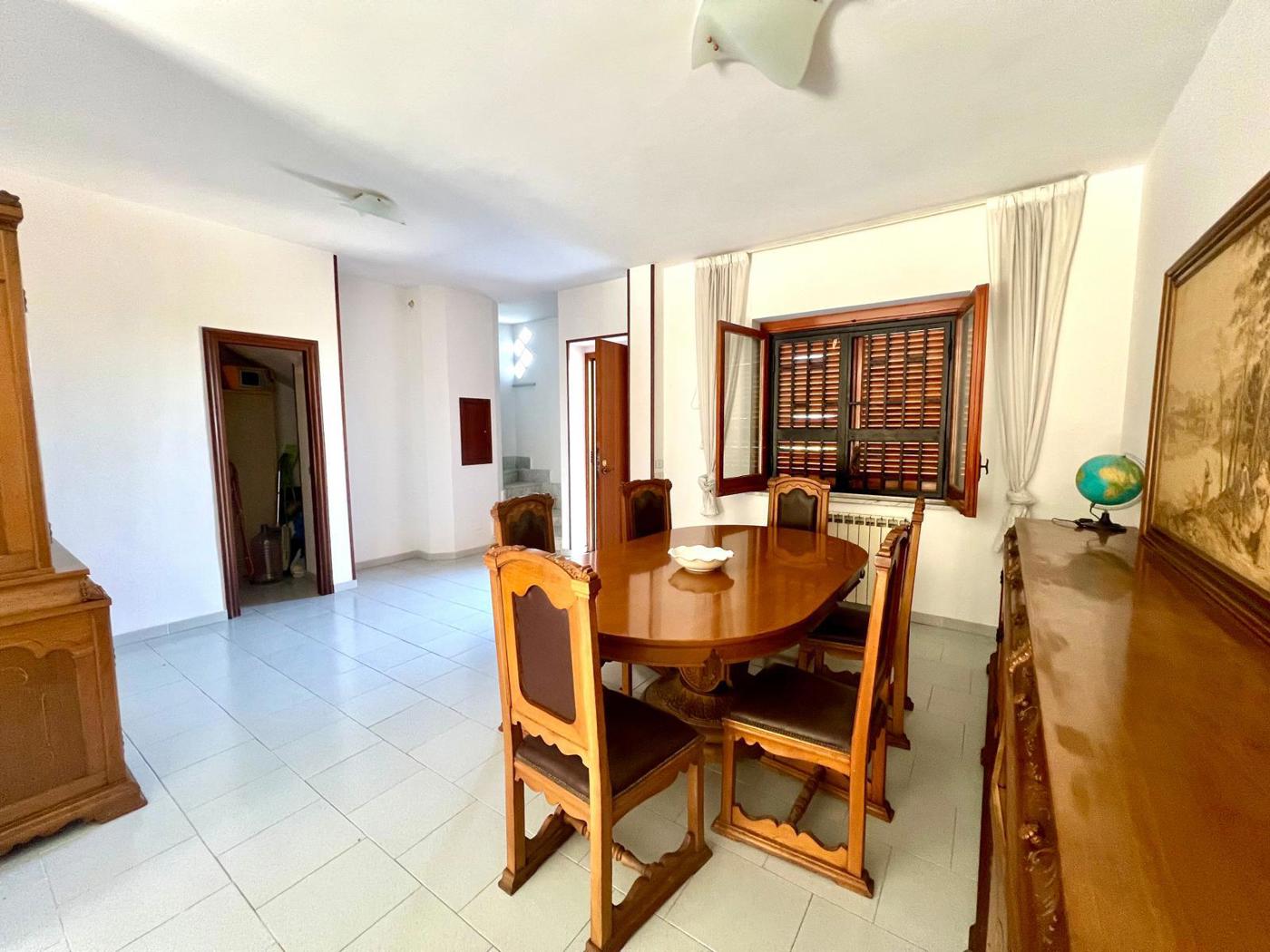 Villa con giardino a Pozzuoli
