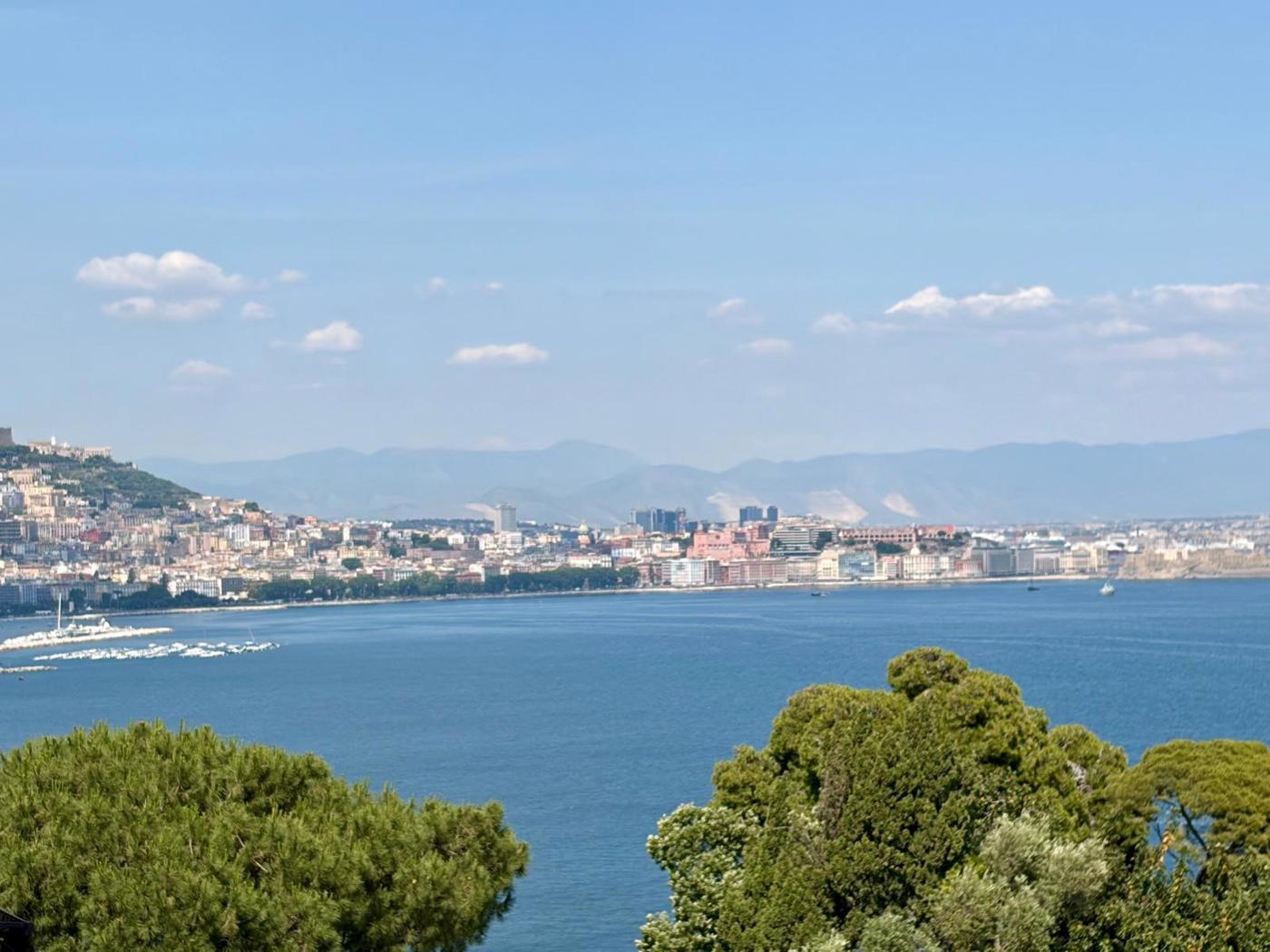 Quadrilocale in affitto a Napoli