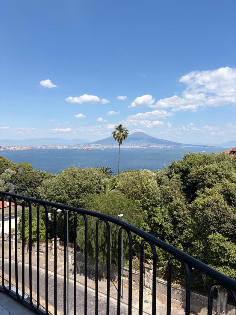 Quadrilocale in affitto a Napoli