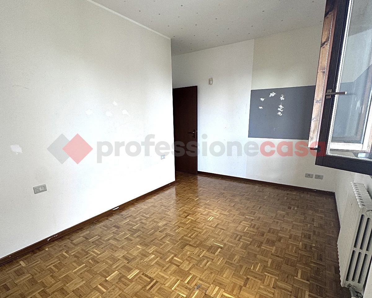 Trilocale con box doppio a Lissone