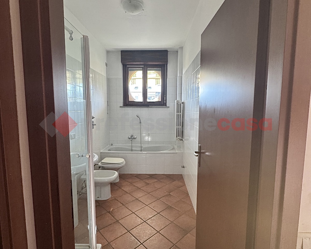 Trilocale con box doppio a Lissone