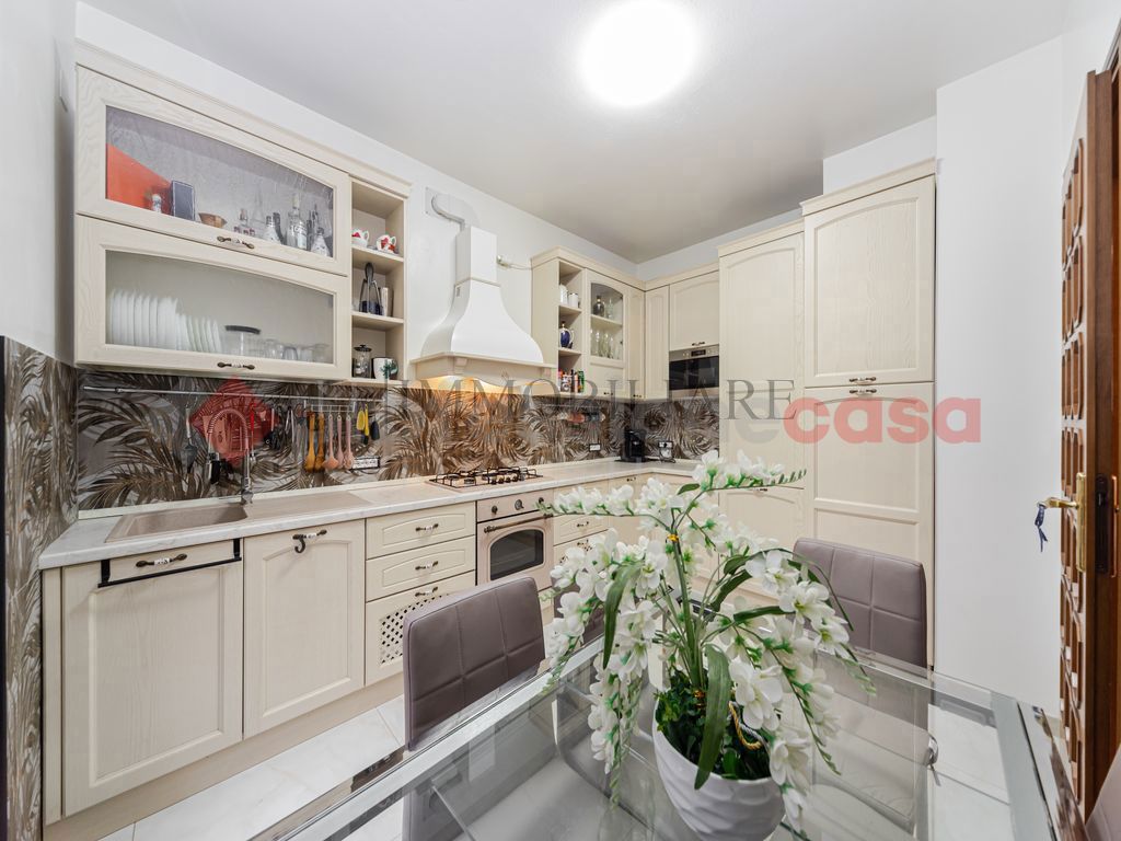 Villa con giardino a Muggi