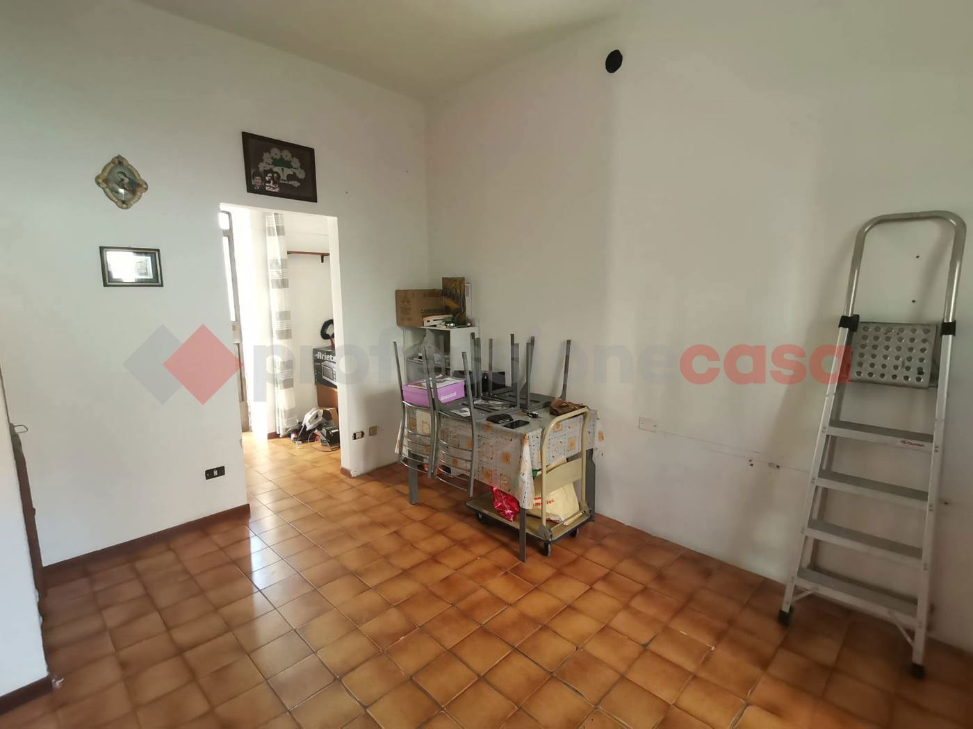 Quadrilocale da ristrutturare a Figino Serenza