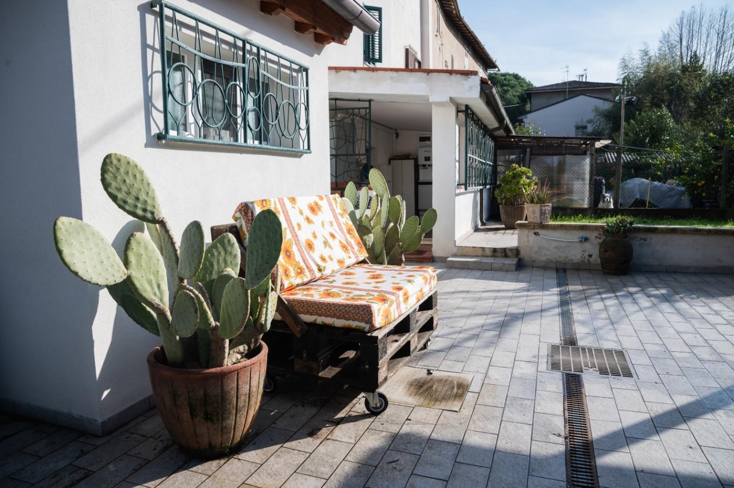 Casa indipendente con giardino, Pisa porta a lucca