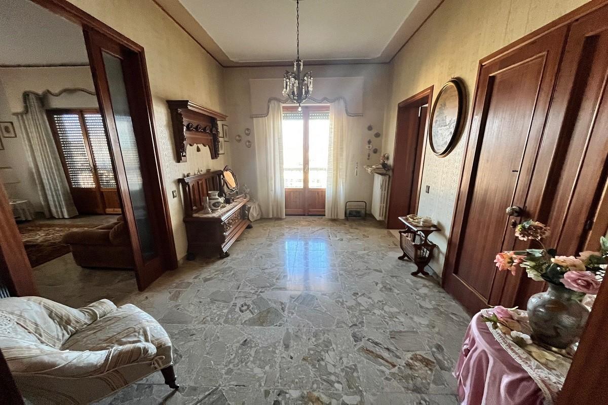 Appartamento con terrazzi, Gambassi Terme badia a cerreto