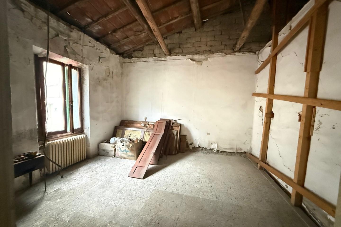 Casa indipendente con giardino a Certaldo