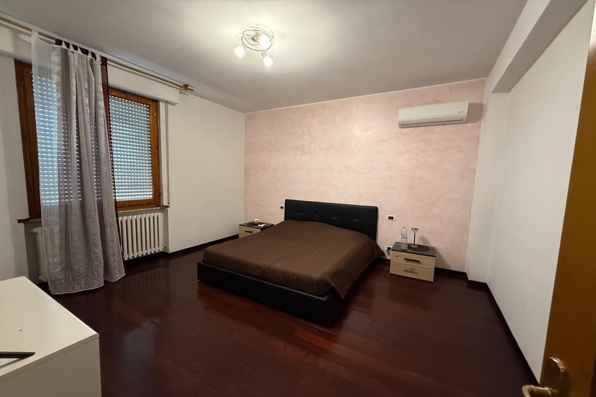 Attico con terrazzo a Certaldo