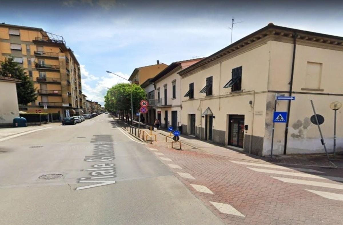 Locale commerciale in vendita a Certaldo